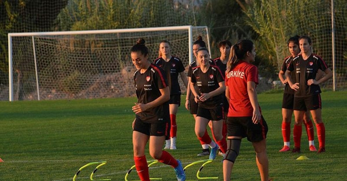 Kadin Milli Takimi Basladi Son Dakika A Milli Futbol Takimi Haberleri Fotomac