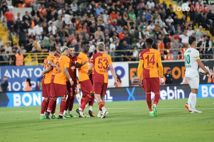 Okan Buruk'tan Ziyech kararı! İşte Galatasaray'ın Pendikspor maçı 11'i
