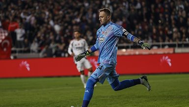 Gözler Mert Günok’ta