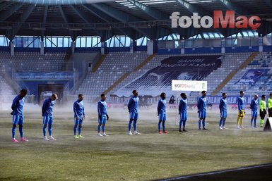Son dakika spor haberi: Herkesi şaşkına çeviren o görüntü! Süper Lig maçında...