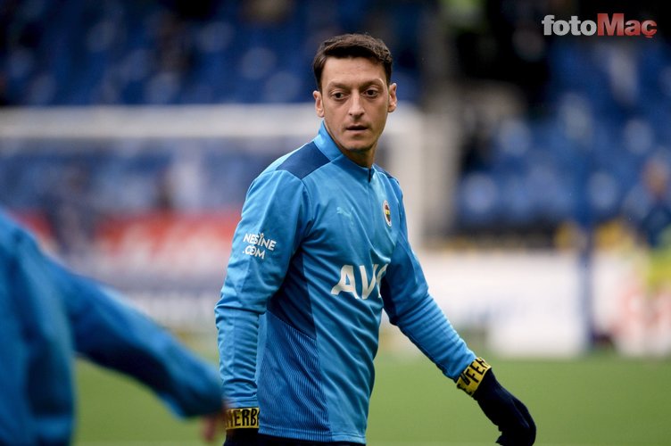 Son dakika spor haberi: Star Wars Fenerbahçe! Berisha, Mesut Özil, Szalai, Max Meyer, Min-Jae Kim... (FB spor haberi)