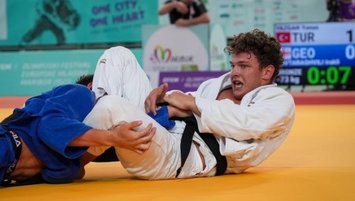 Judoda üç madalya