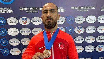 Feyzullah'tan bronz geldi