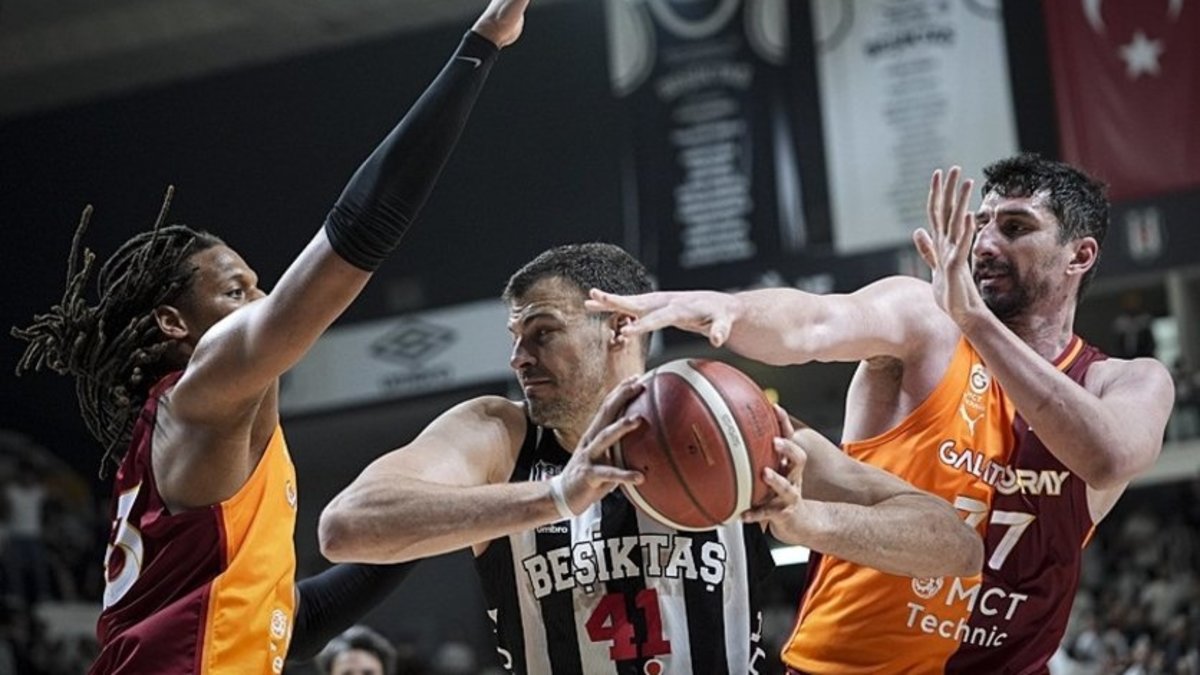 Beşiktaş GAİN'de Hırvat basketbolcu Ante Zizic ameliyat edildi!