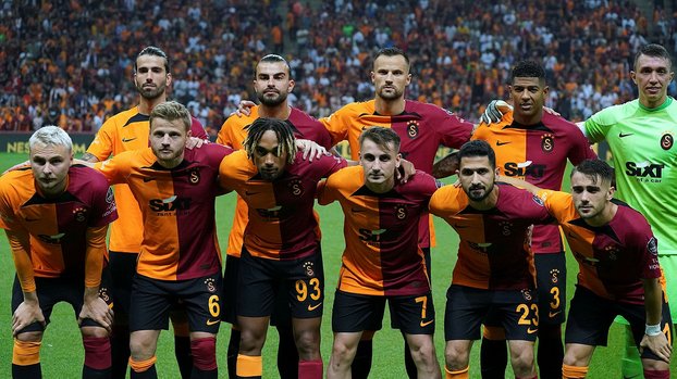 Erman Toroğlu Galatasaraylı o ismi eleştirdi!