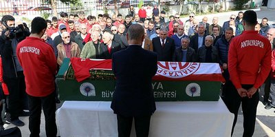 Antalyaspor’dan eski futbolcusuna tören