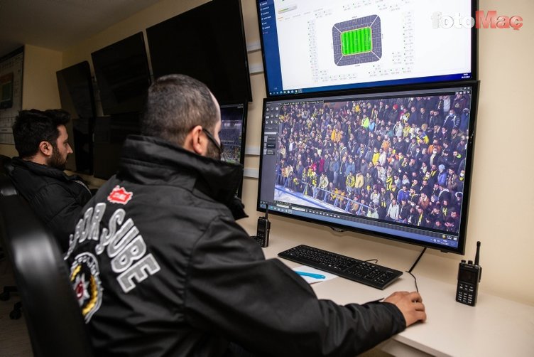 İşte statlardaki polislerin VAR odası görüntüleri!