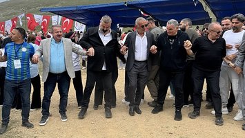 Başkandan horon şovu