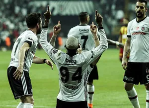 Aslan’ı Talisca avlayacak