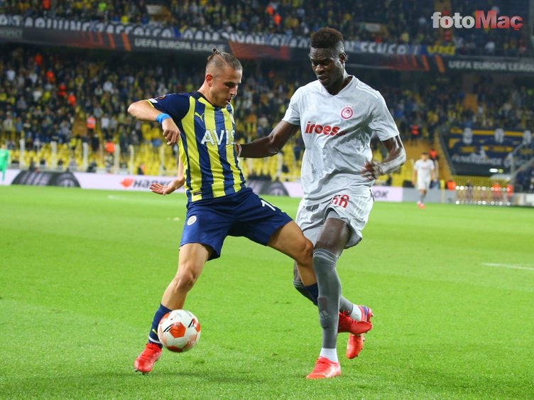 SON DAKİKA TRANSFER HABERİ - Manchester United'ın listesindeydi! Fenerbahçe Facundo Medina'yı izliyor (FB haberi)