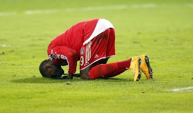 Sosyal Medya’da Demba Ba yorumları