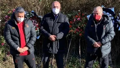 Mezarına ziyaret