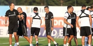 Kadro sil baştan