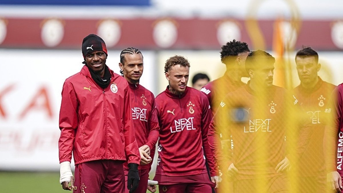 Noa Lang sakatlanıyordu