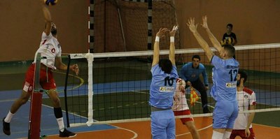 Palandöken Belediyespor Akkuş Belediyespor’u evinde yıktı