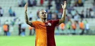 Sneijder'den bir ay şartı