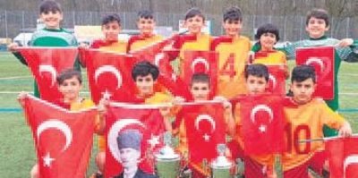 U-11’lerde şampiyon