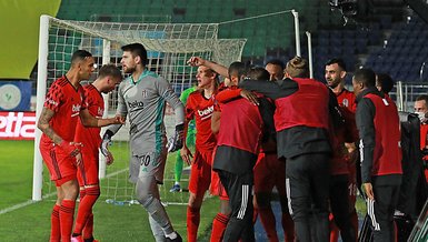 Son dakika spor haberleri: Ahmet Çakar'dan Beşiktaşlı yıldıza büyük övgü! "Yılın futbolcusu olmaya layık"