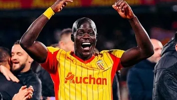 Malang Sarr gitti