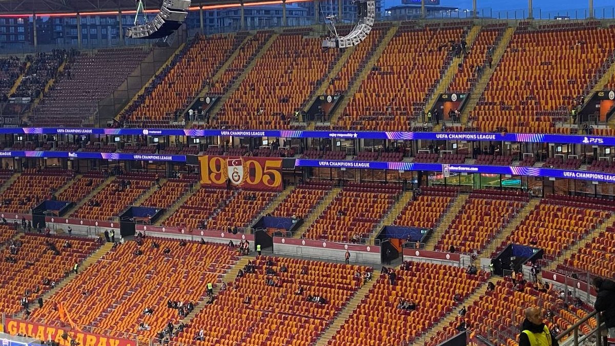 Galatasaray tribünlerinde dikkat çeken görüntü! Juventus maçında...