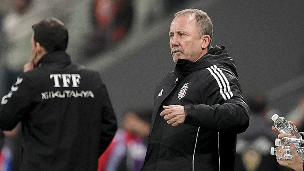 İşte Beşiktaş'tan ayrılması beklenen ilk isim! İtalya'ya kiralık olarak gönderilmişti