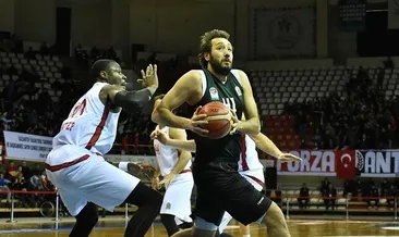 Basketbolda iki maç var