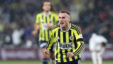 Kerem atınca güller açıyor