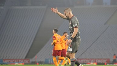 SON DAKİKA - Caner Erkin Başakşehir'de!
