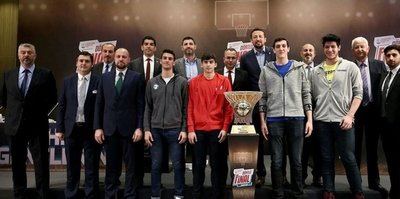 Basketbol Gençler Ligi'nde finalin adı Darüşşafaka - Anadolu Efes