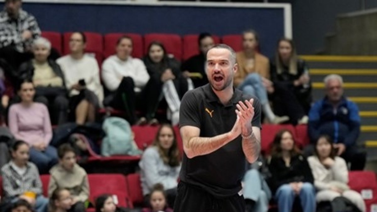 Galatasaray Daikin Kadın Voleybol Takımı Başantrenörü Alberto Bigarelli ameliyat oldu!