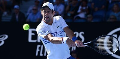 Top seed Djokovic in quarterfinal