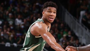 Giannis Antetokounmpo tarih yazdı!