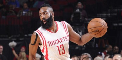 James Harden, Rockets ile uzattı