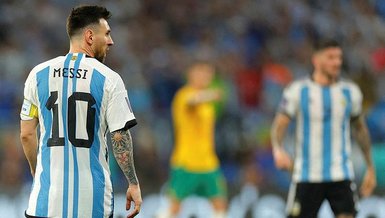 Lionel Messi Arjantin-Avustralya maçında 1000. kez sahada!