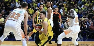 Fenerbahçe Beko Euroleague’deki ilk galibiyetini aldı