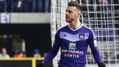 Son dakika spor haberi: Bursaspor Belçikalı orta saha Massimo Bruno ile anlaşma sağladı!