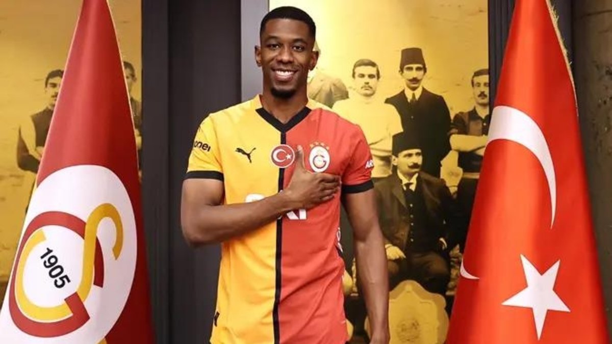 Galatasaray Carlos Cuesta'nın lisansını çıkardı Galatasaray Carlos Cuesta'nın lisansını çıkardı