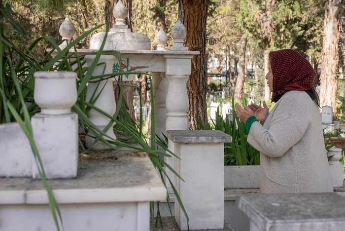 kabir-ziyaretinde-okunacak-dualar-mezarlik-ziyaretinde-hangi-sure-dua-okunur-1773904951699.jpg Kabir ziyaretinde okunacak dualar