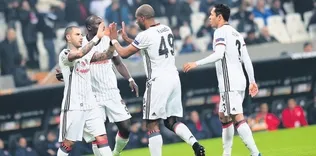 Manchester Unitedlı yıldızı geride bıraktı