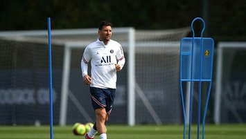 Messi in PSG squad for first time and poised for debut