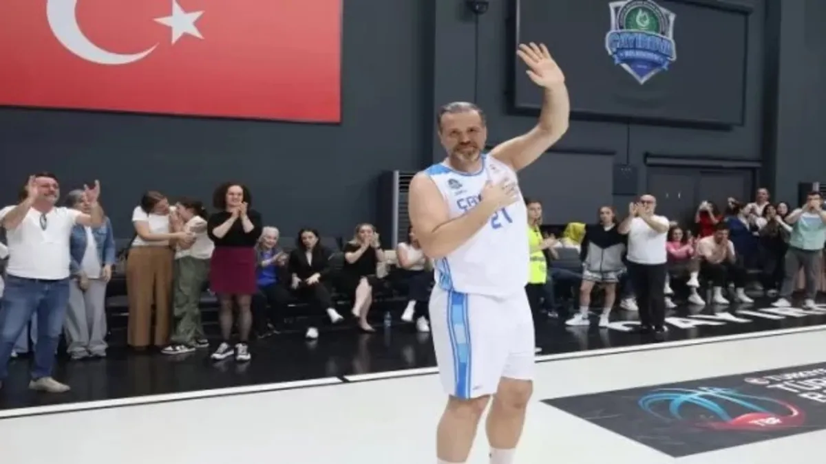 Oğuz Savaş profesyonel basketbol kariyerini sonlandırdı
