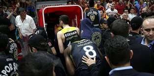 Galatasaray'a 2 maç seyircisiz oynama cezası