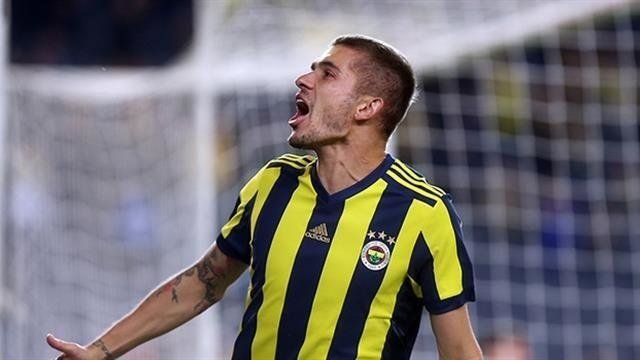 Fenerbahçe'de sezon sonu gidecekler belli oldu! 7 isim yolcu olacak...
