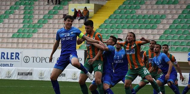 Alanyaspor hazırlık maçında güldü