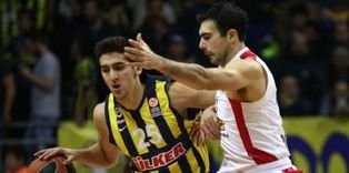 Fenerbahce sign Olympiacos playmaker