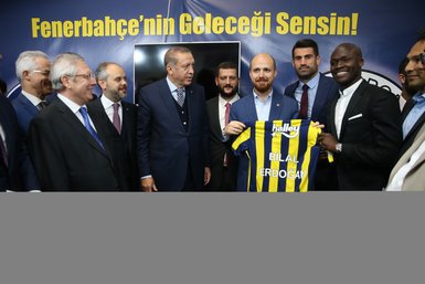 Cumhurbaşkanı Erdoğan’dan Fenerbahçe’nin standına ziyaret