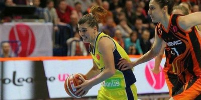 Birsel 1 yıl daha Fenerbahçe'de