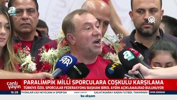 Yurda dönen sporculara coşkulu karşılama!