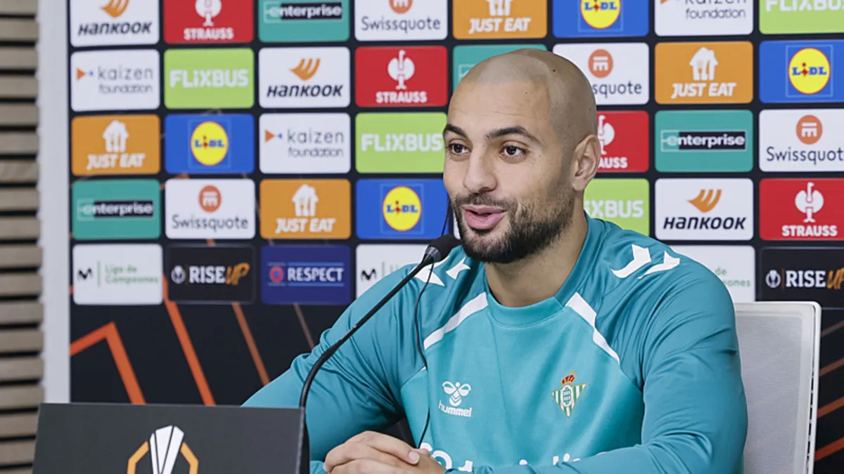 Amrabat'tan geleceğiyle ilgili açıklama! Fenerbahçe...