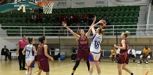 Yakın Doğu’dan 56 sayı fark